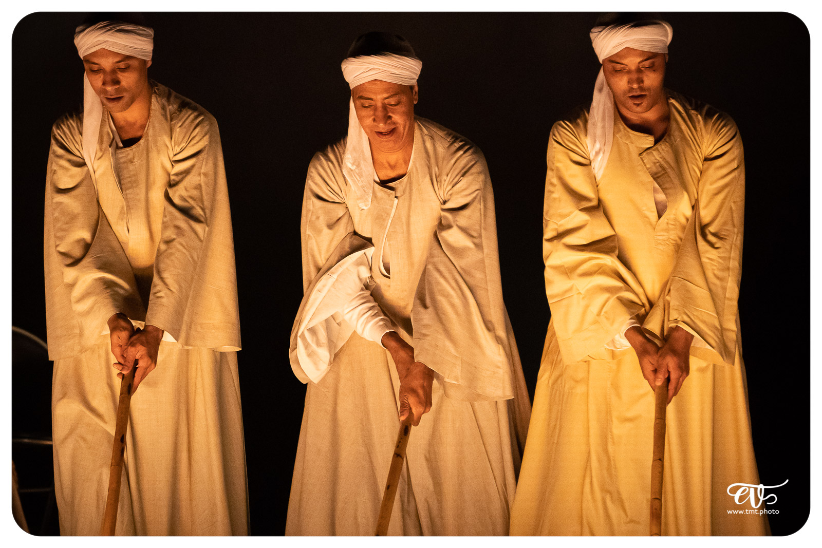 DANS LE CERCLE DES HOMMES DU NIL - CENTRE MEDHAT FAWZY DE MALLAW